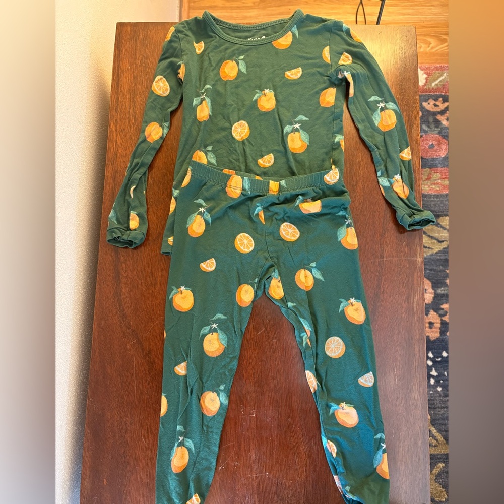 Kyte BABY Green Pajama Set with Orange Fruit Design